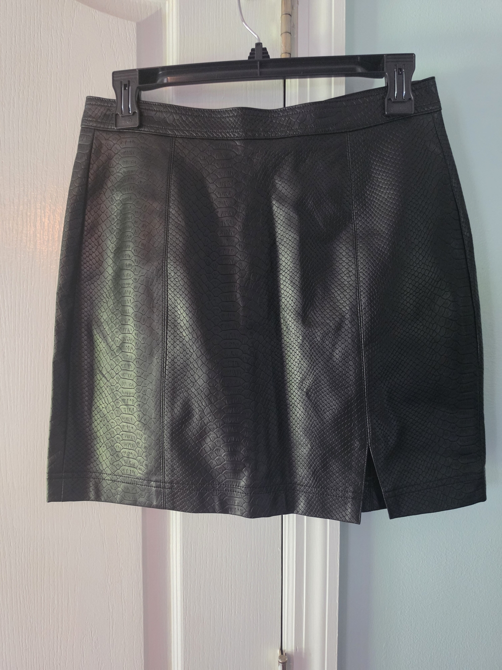NWT Shinestar Black Reptile Vegan Leather Mini Skirt